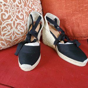 Castaner Black Wedges